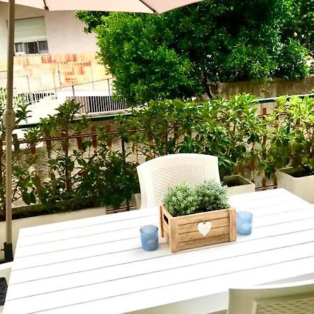 Ad Un Passo Da Serapo Apartment *